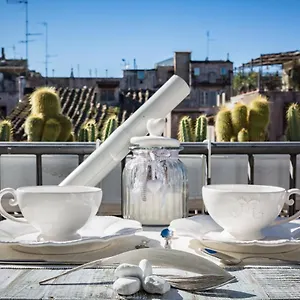 https://campo-dei-fiori-luxury-with-balcony.it-romehotels.com